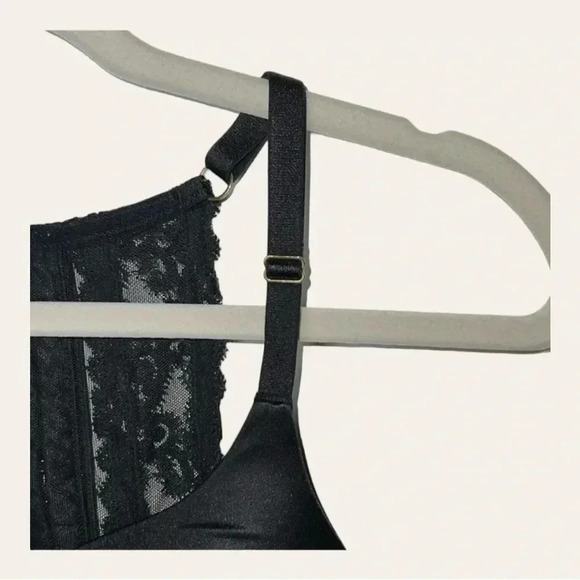 VICTORIA’S SECRET BLACK LACE‎ BRA SIZE 34D - Picture 4 of 9